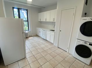 452 W 57th St APT 4E, New York, NY 10019