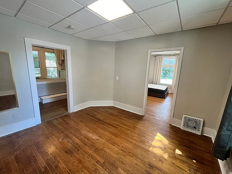 701 Washtenaw Ave #1 — Photo 13