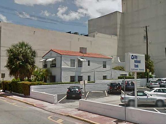 4th image of 6985 Abbott Ave