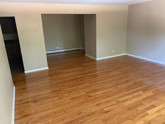 3rd image of 5757 N Francisco Ave APT 201