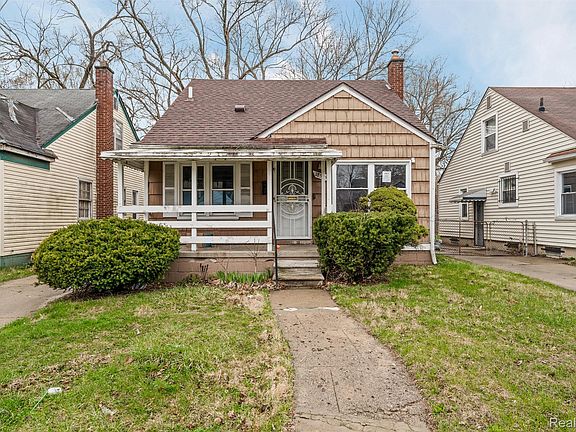 2nd image of 18565 Vaughan St