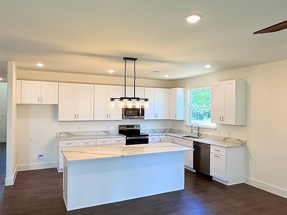 3rd image of 5402 Celina Ct