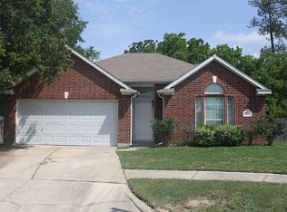 9821 Flamingo Ln, Conroe, TX 77385