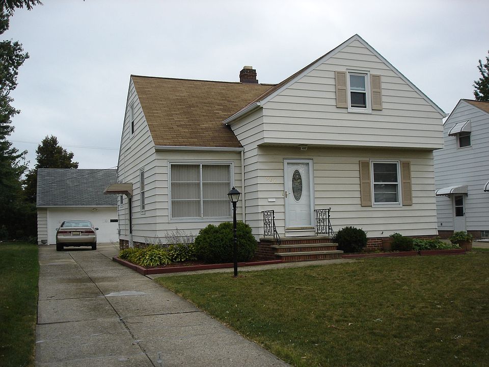 MUST SEE! MUST SELL BRING ALL OFFERS!