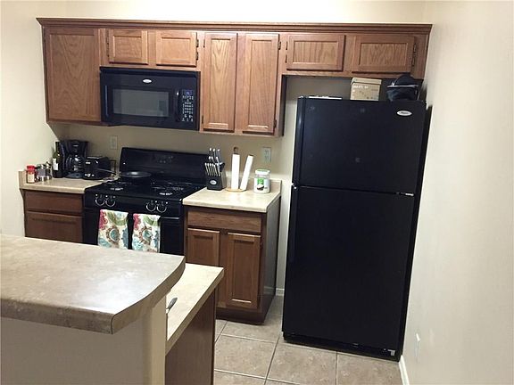 5th image of 5720 Saluki Dr