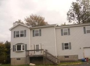 9625 Stony Hollow Dr, Tobyhanna, PA
