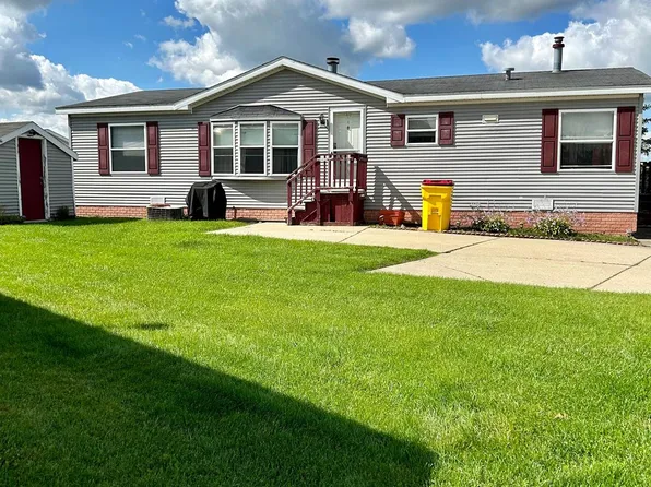 33370 Merrybell, Lenox, MI 48048