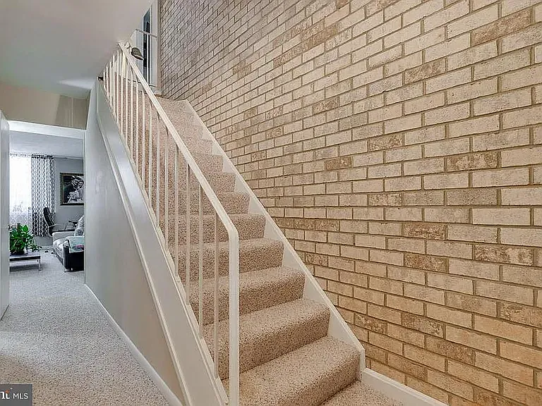 4933 Casimir St — Photo 22