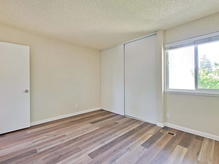 1521 Willowhaven Ct — Photo 17