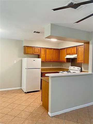 1411 Hooks Dr #B — Photo 6