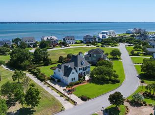 5213 Driftwood Ln, Morehead City, NC 28557
