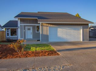 7118 C St, Springfield, OR 97478