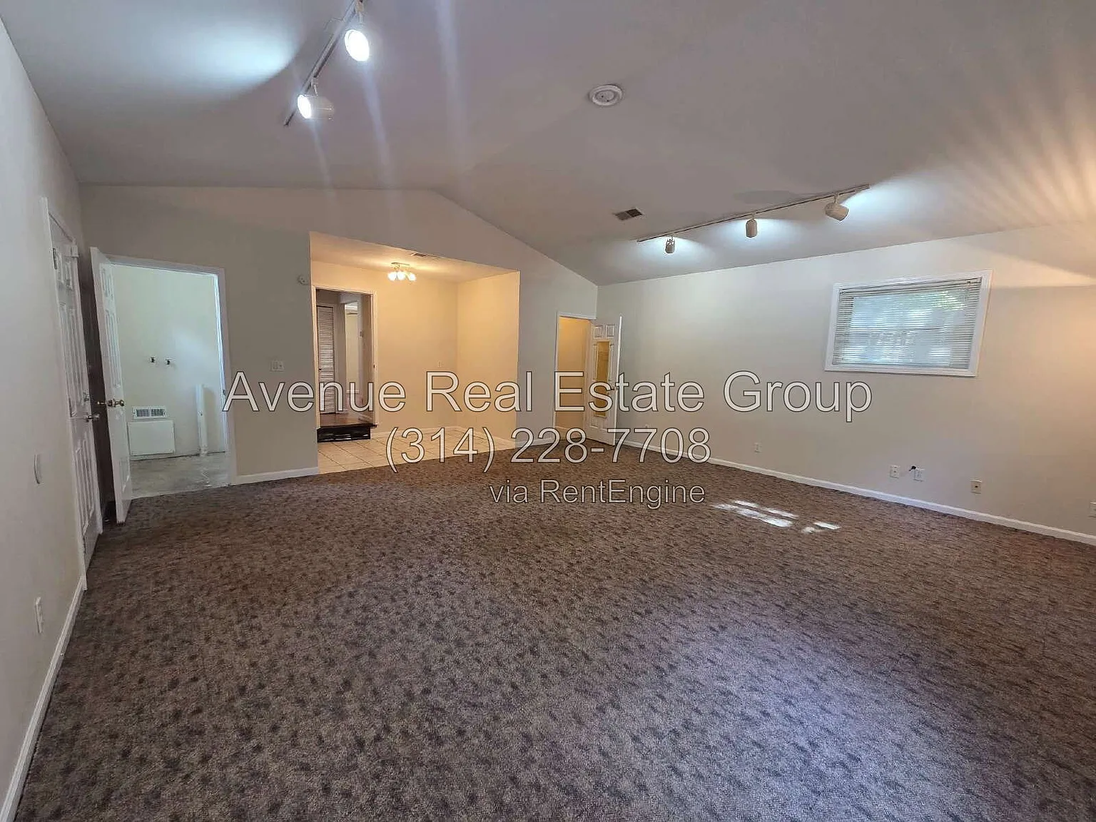 2 bed, 1.0 bath, 986 sqft, $1,195 — Photo 4