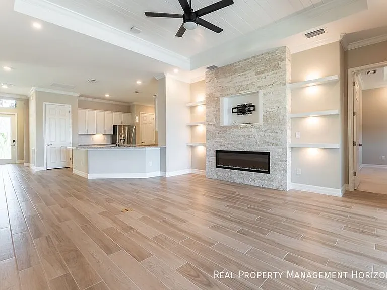 7036 Highgate Ln — Photo 12