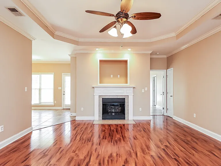 2045 Highview Way — Photo 5