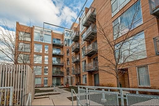 1st image of 1720 Oak Ave #601