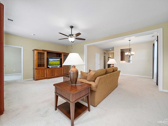 4th image of 2922 Stoney Creek Dr