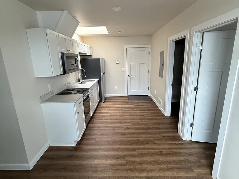 339 Fir Ave #203 — Photo 3
