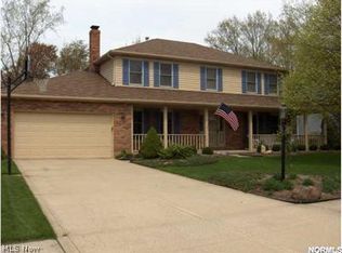 20820 Parkwood Ln, Strongsville, OH