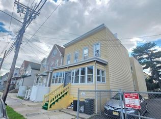 554 Franklin St, Elizabeth City, NJ 07206