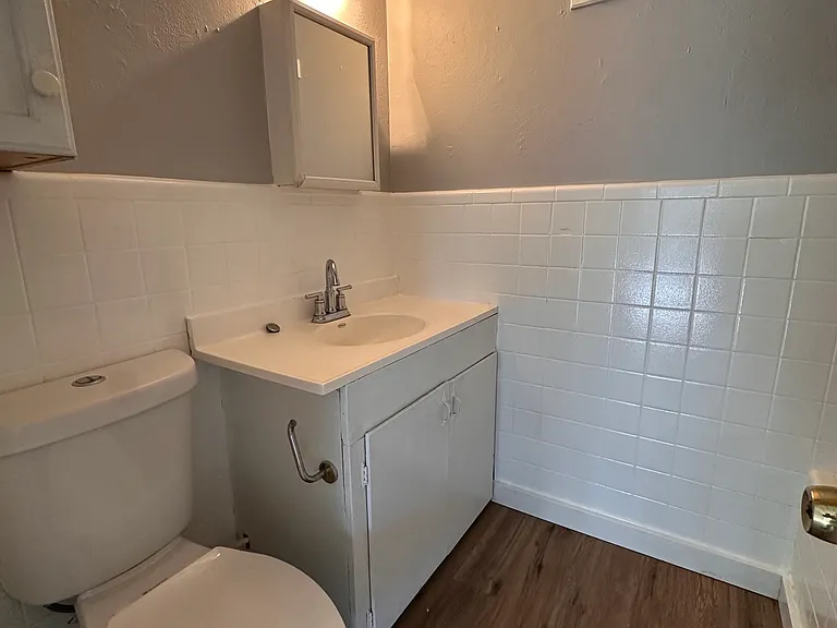 113 NE Madison Cir N #6 — Photo 7