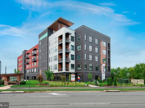 44691 Wellfleet Dr #204, Ashburn, VA 20147