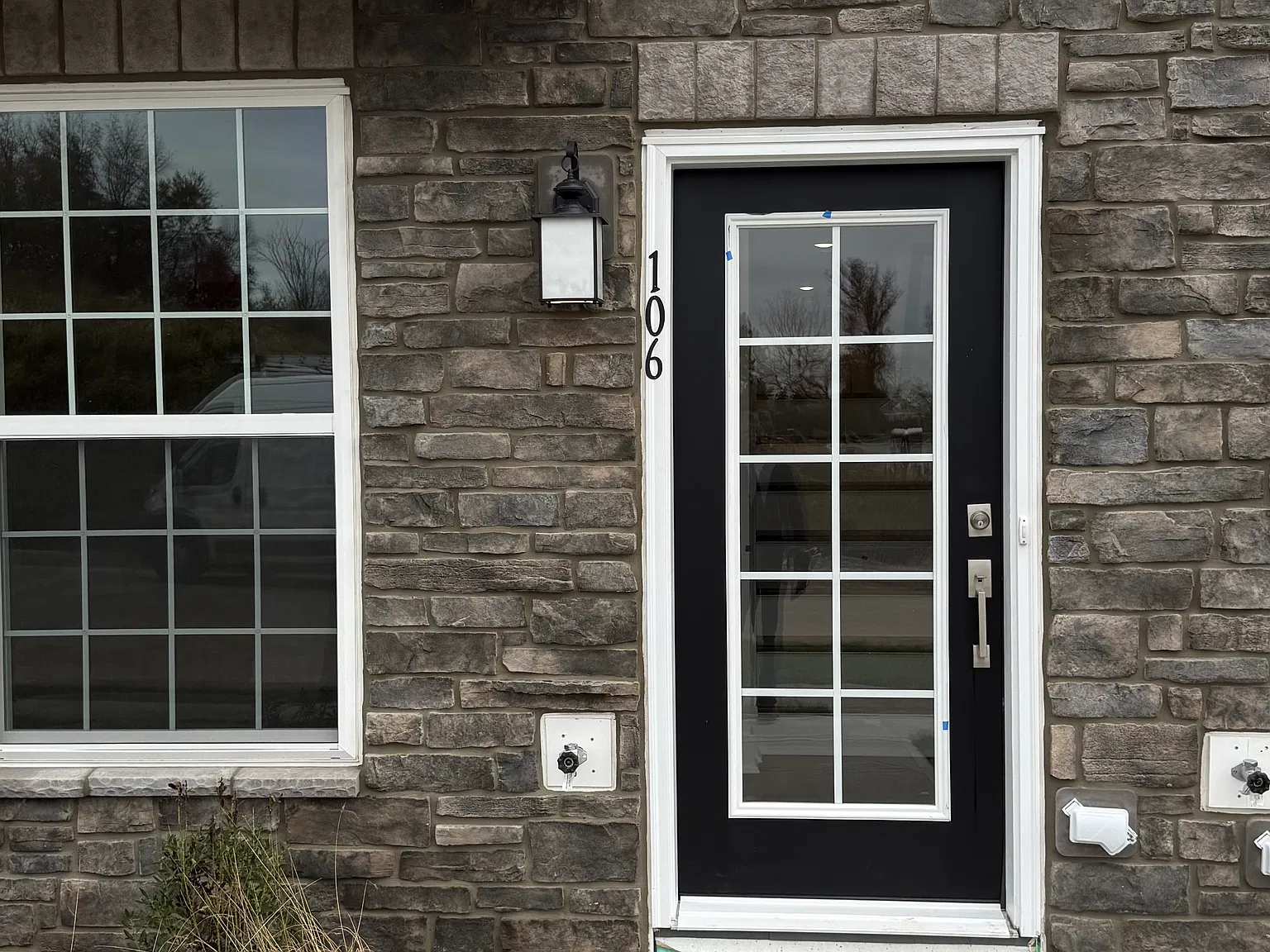 106 Leona Stewart Ln — Photo 2
