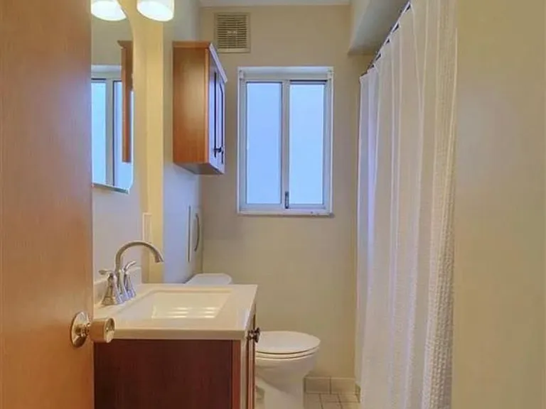 1595 Anita Ave #1 — Photo 9