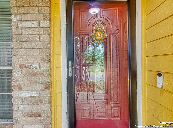 4th image of 15005 BAYCLIFF