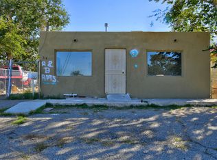 318 Wisconsin St NE, Albuquerque, NM 87108