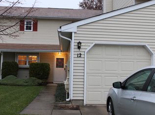 12 Exeter Ct, Bordentown, NJ 08505