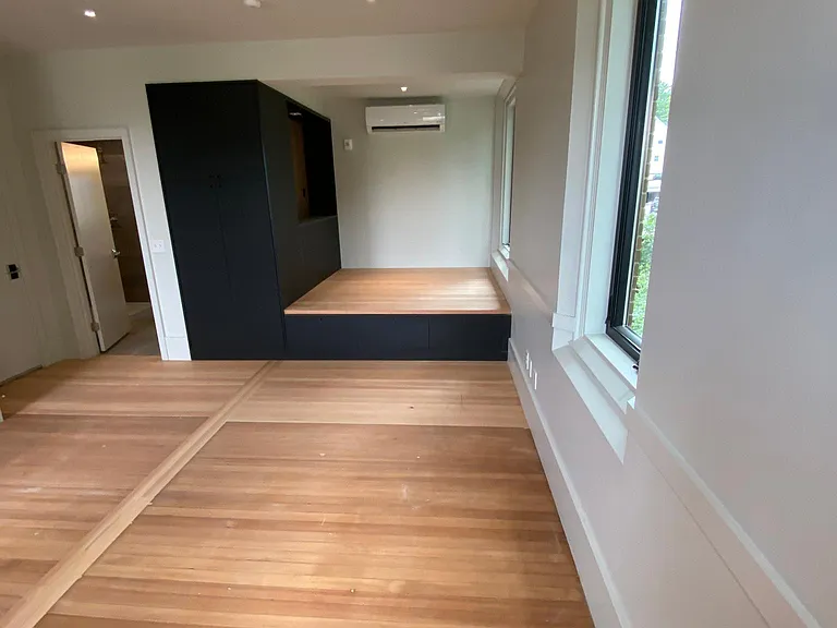 29 9th St #2S — Photo 9