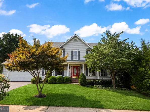64 Walnut Farms Pkwy, Fredericksburg, VA 22405