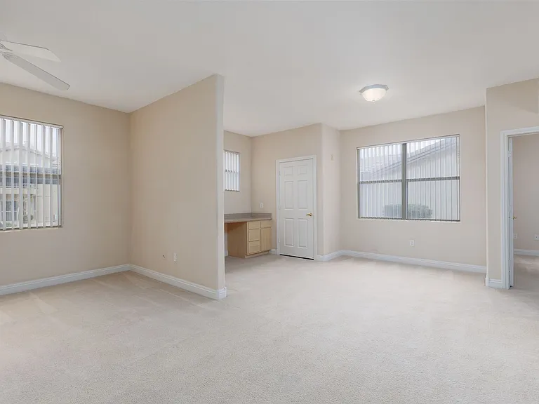 8000 W Badura Ave #1121 — Photo 7