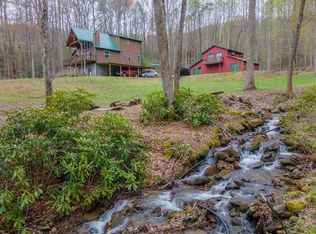 544 Sam Cove Rd, Robbinsville, NC 28771