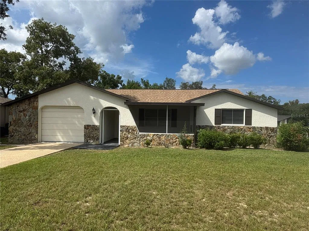 2 bed, 2.0 bath, 1281 sqft, $1,900 — Photo 1