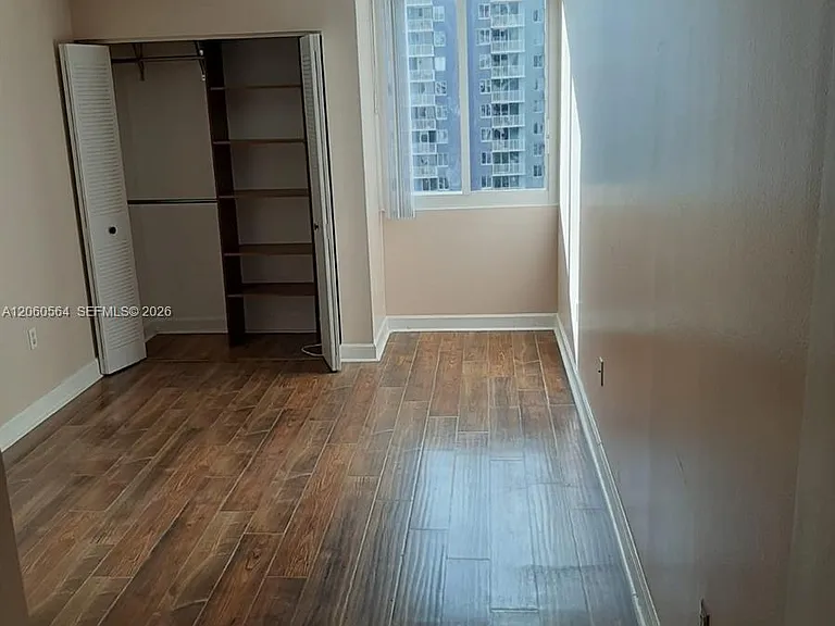 800 N Miami Ave #E-1001 — Photo 16