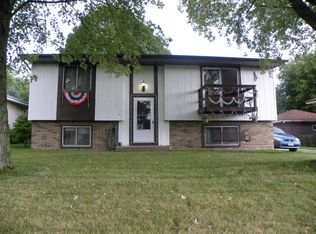 2620 Crestview Park Dr, Racine, WI 53402