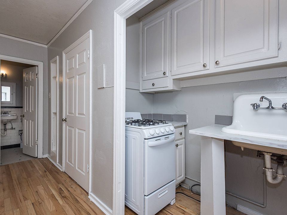 1st image of 1620 N Grant St APT 206