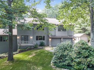 171 Thompson St, South Glastonbury, CT 06073