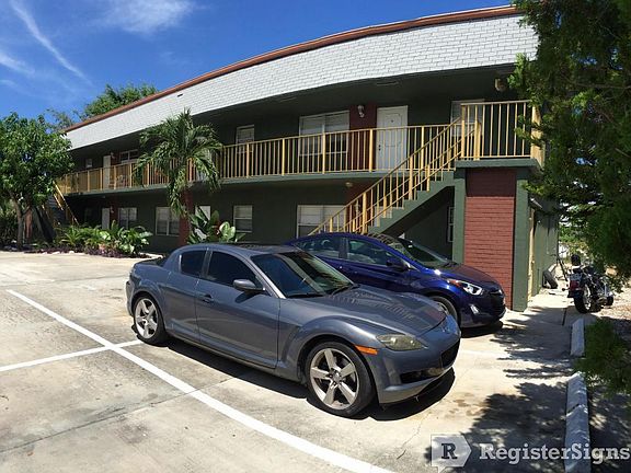 2nd image of 1506 N Federal Hwy APT 1