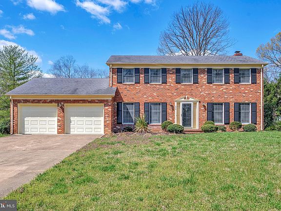 4th image of 430 Collingwood Dr