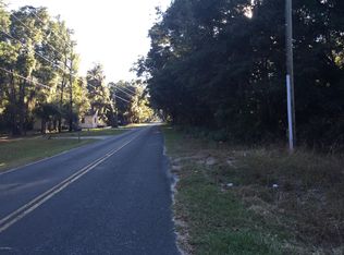 102 Saxonville Rd, Saint Helena Island, SC 29920