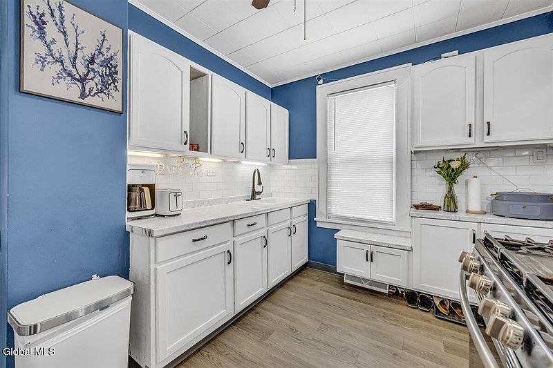 5th image of 2101 Colgate Place