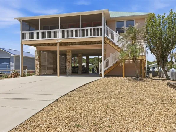 2882 N Comanche Point, Crystal River, FL 34429