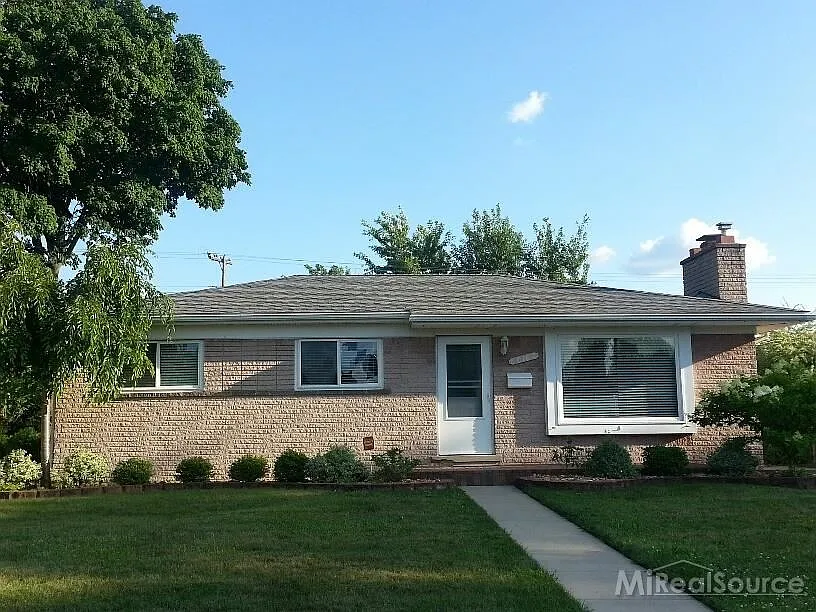 4818 Bernice Ave photo 1