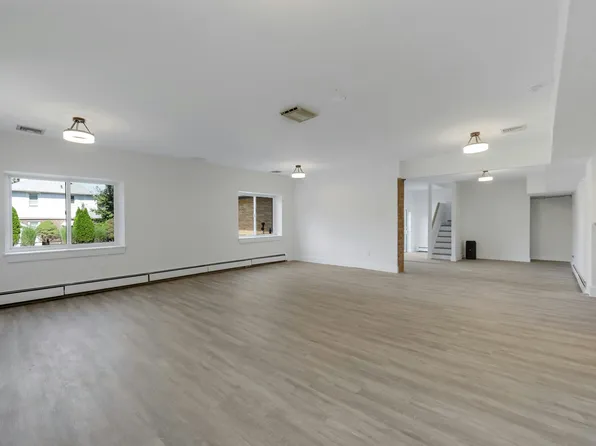 2413 Hammett Avenue image 25 of 46