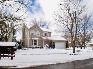 1429 Pond View Ct, Wixom, MI 48393