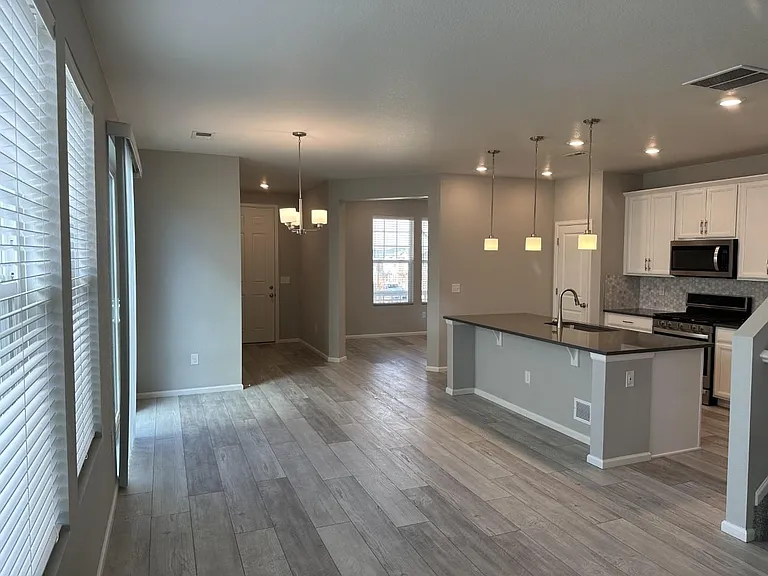 2948 Distant Rock Ave — Photo 4