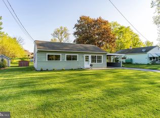 2687 Valley Rd, East Petersburg, PA 17520